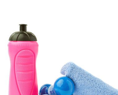 Beyaz arka plan üzerinde izole plastik kaplı dumbells çifti
