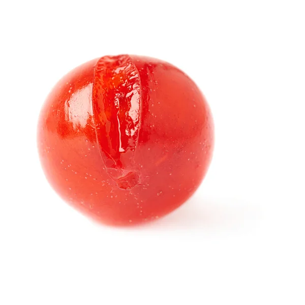 Única groselha vermelha isolada sobre fundo branco — Fotografia de Stock