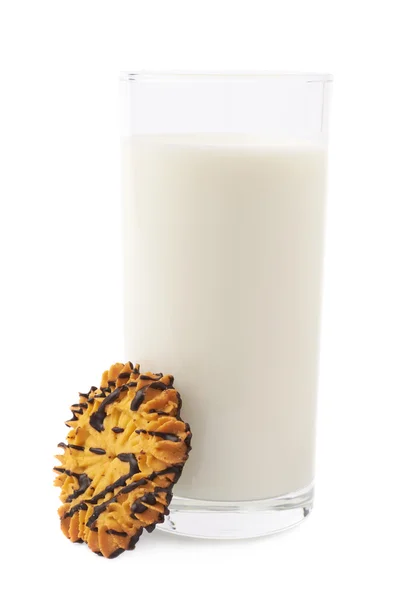 Glass of milk and cookie isolated over the white background — Stock Photo, Image