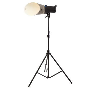 Stüdyo flaş bir stand izole beyaz arka plan üzerinde