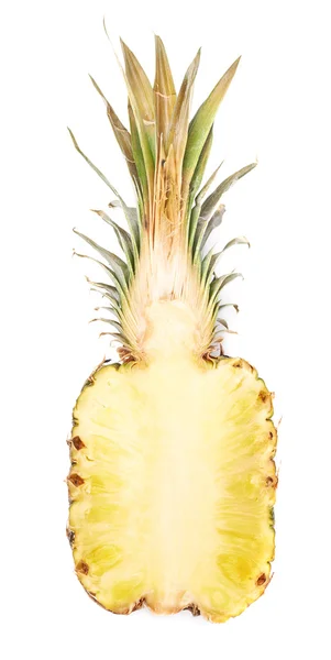 Beskåret ananas isolert over hvit bakgrunn – stockfoto