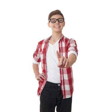 Sevimli genç çocuk beyaz izole arka plan üzerinde