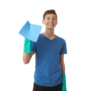 Sevimli genç çocuk beyaz izole arka plan üzerinde