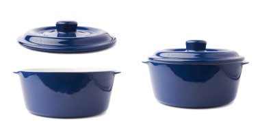 Beyaz arka plan üzerinde izole seramik Tencere tava