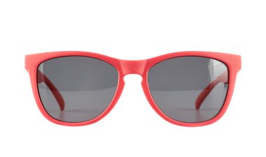 izole kırmızı güneş gözlüğü