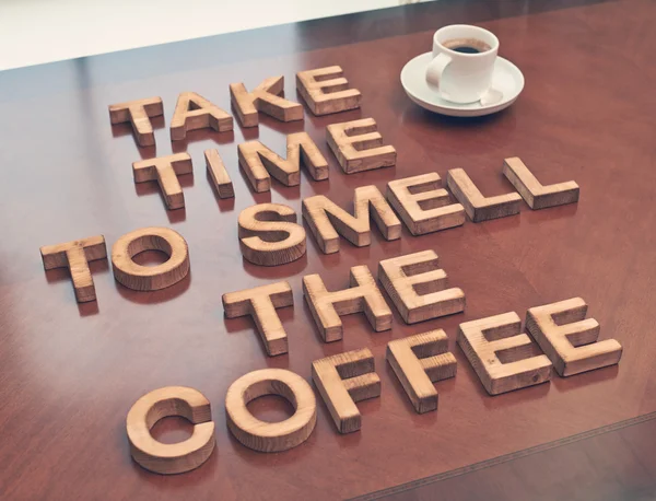 Tómese su tiempo para oler café — Foto de Stock
