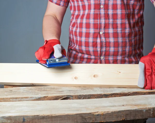 Polishing wooden board — Stock Photo, Image