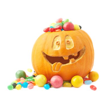 Cadılar Bayramı Balkabağı şekerler ile dolu