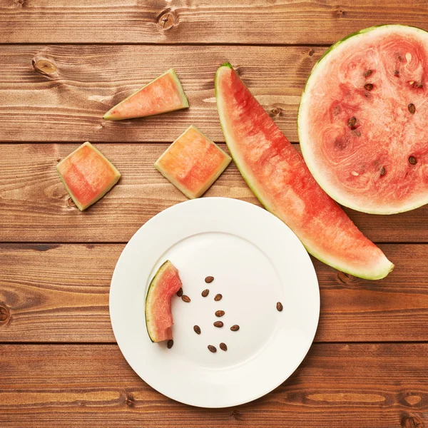 Slices of eaten watermelon composition — Stock Photo, Image