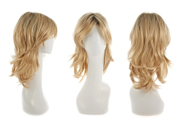 Hair wig over the mannequin head — Stock Photo, Image