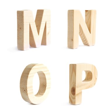 Dört ahşap blok karakter kümesi