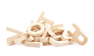 Ahşap blok harfler yığını