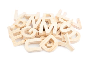 Ahşap blok harfler yığını