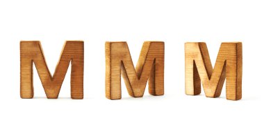 Dizi üç blok ahşap harf M