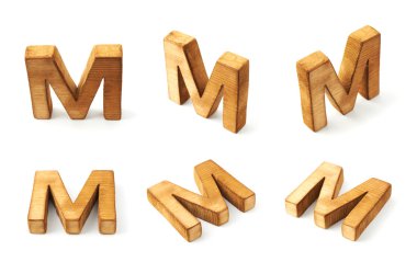 Altı blok ahşap harf M