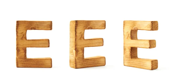 Satz aus drei Blockbuchstaben aus Holz e — Stockfoto