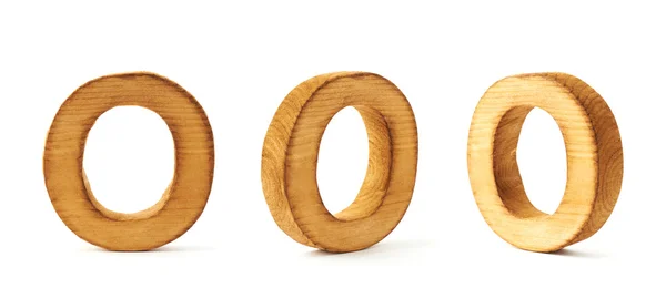 Uppsättning av tre block trä bokstäver O — Stockfoto
