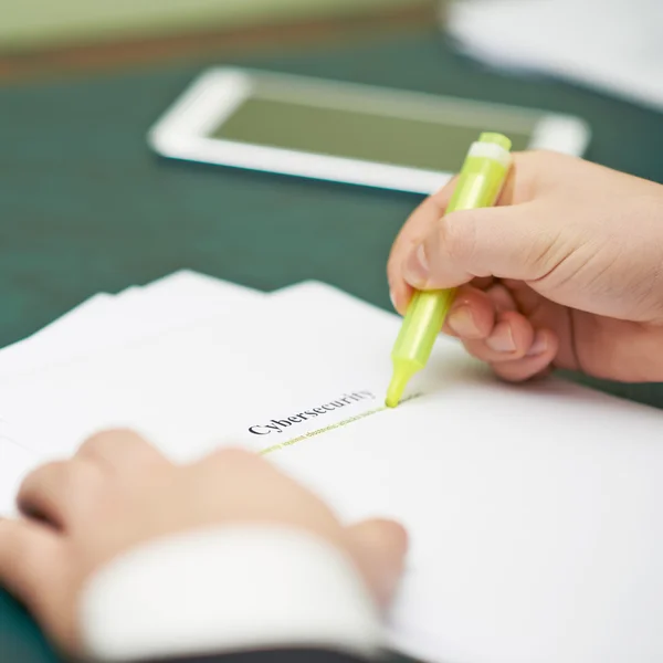 Marking words in a cyber security definition — Stock Photo, Image