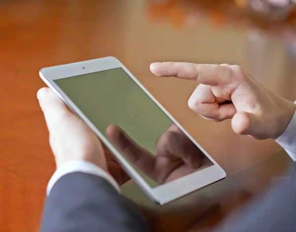 Man working with the tablet — Stock Photo, Image