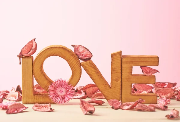 Amore composizione di lettere di legno — Foto Stock