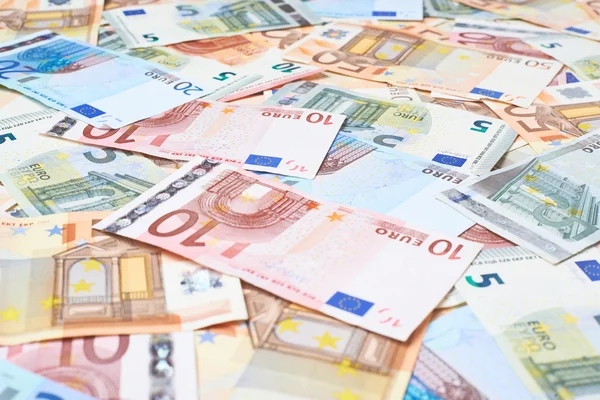 Oberfläche mit Euro-Banknoten bedeckt — Stockfoto