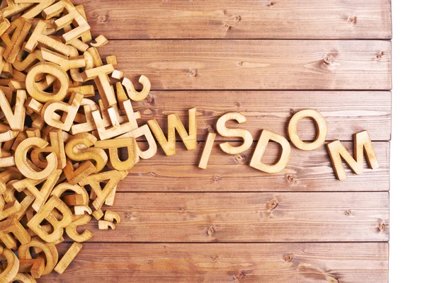 Woord wijsheid gemaakt met houten letters — Stockfoto