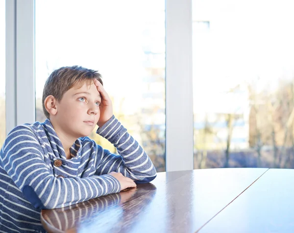 Dreamy 12 years old  boy — Stock Photo, Image