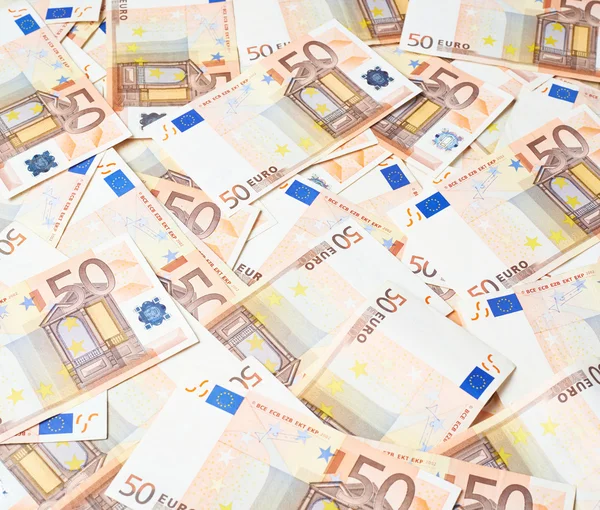 Multuplicare cinquanta banconote in euro — Foto Stock