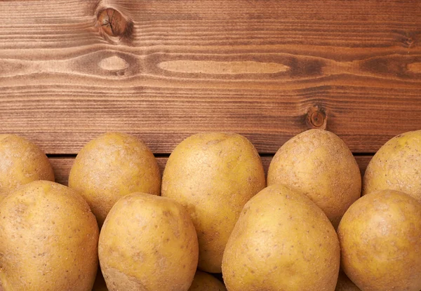 Kupie ziemniaki umyte świeże — Zdjęcie stockowe