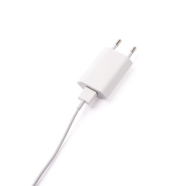 Beyaz adaptör şarj
