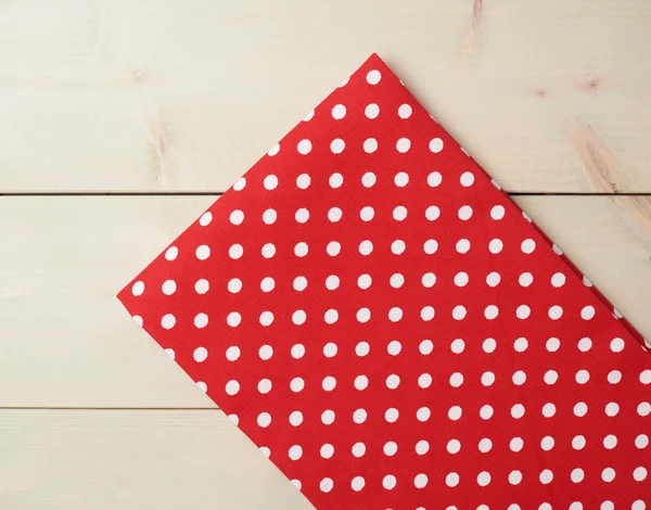 Handdoek over de houten tafel — Stockfoto