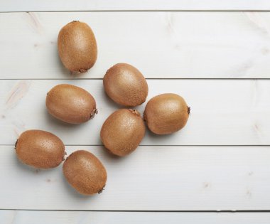 Birden çok kivi yığını