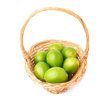 Olgun limes ile hasır sepet