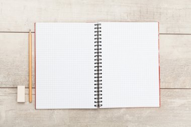 Beyaz açık defter
