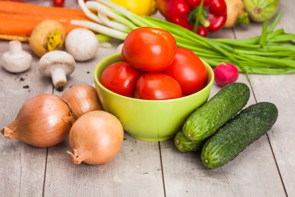 Fresh Vegetables on wooden background — Stock Photo, Image