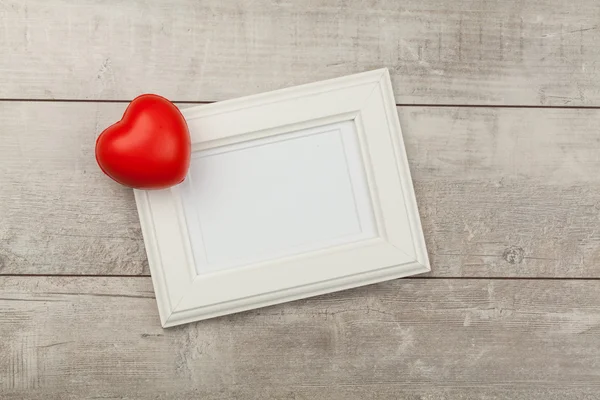 Corazón rojo con marco — Foto de Stock