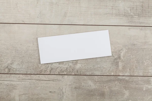 Papel sobre mesa de madera vieja — Foto de Stock