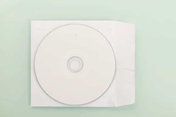 CD или DVD диск на заднем плане — стоковое фото