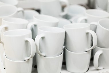 yığılmış kahve fincanı