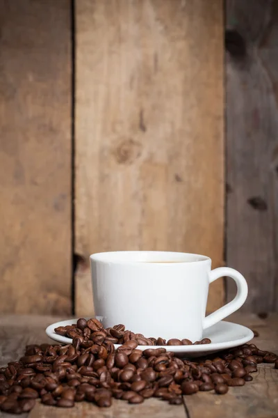Geröstete aromatische Kaffeebohnen — Stockfoto