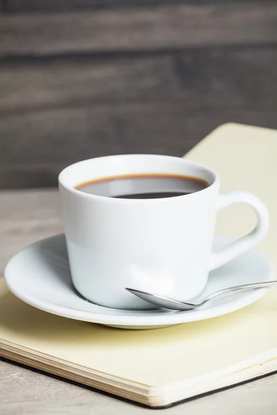 Kopp kaffe med tefat — Stockfoto
