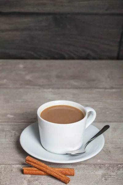 Taza de café con platillo —  Fotos de Stock