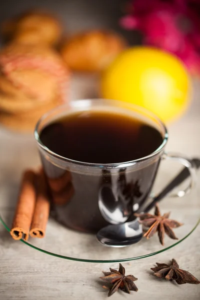 クリスマス時間一杯のお茶 — ストック写真