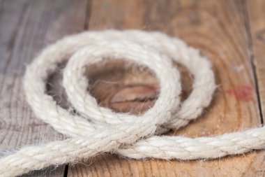 Eski bükülmüş ip yıpranmış