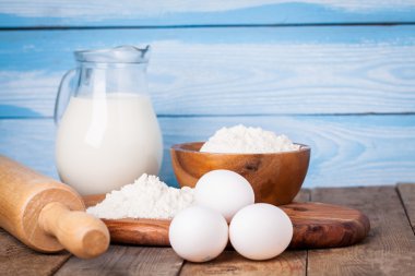 Krep veya pasta yapmak için malzemeler