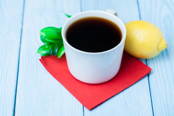 Cup of tea on blue — Stock Photo, Image