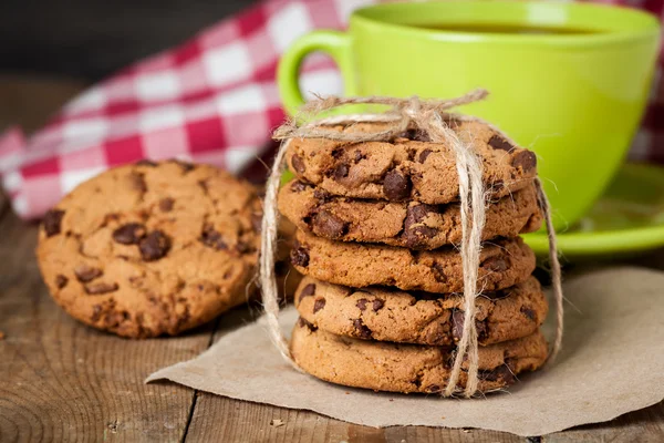 Galletas con chips de chocolate —  Fotos de Stock