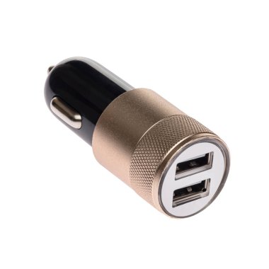 Cep telefonu ya da akıllı telefon için şarj aleti. USB portu için kablo bağlantısı. Arabanın çakmağına takılıyor. Siyah ve altın