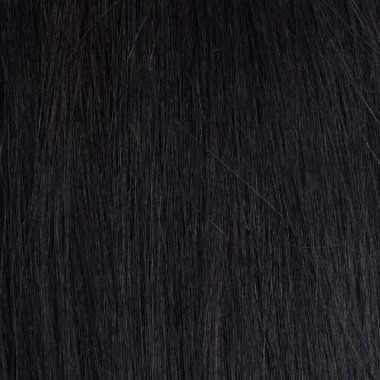 Mankenin üzerinde insan saçı peruğu. Arkadan bak. Esmer. Düz saç