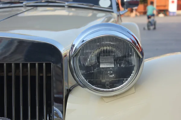 Old car headlight — Stock Photo, Image